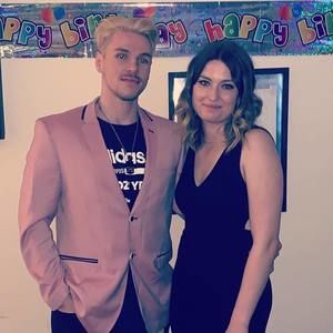 Meet your Posher, Linda